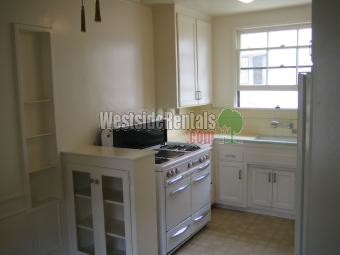 Building Photo - 4920 Franklin Ave