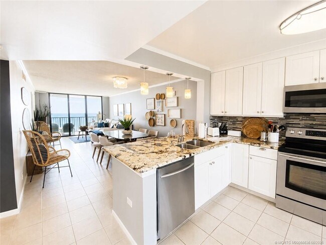 Foto del edificio - 7380 S Ocean Dr