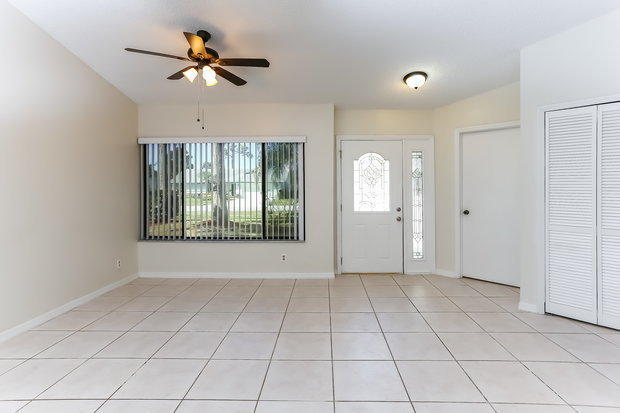 Building Photo - 139 Parkwood Dr