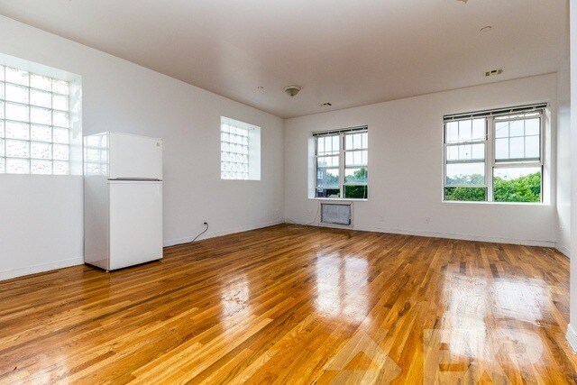 Foto del edificio - 1710 Newkirk Ave