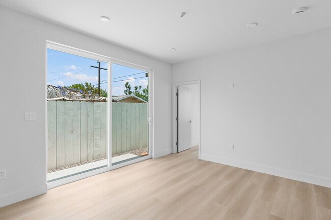 Foto del edificio - 3516 Oak Glen Ln