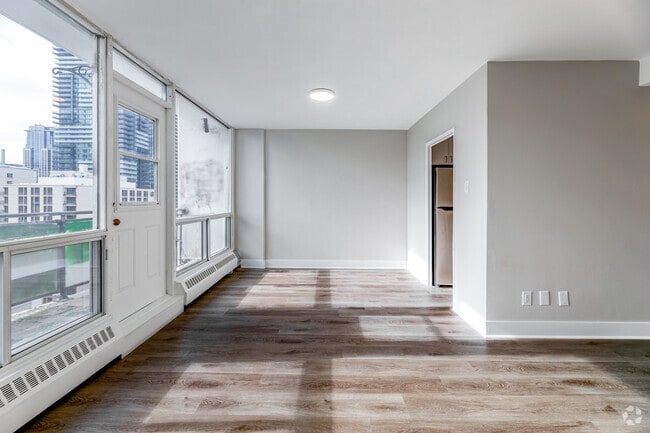 Interior Photo - Village Green