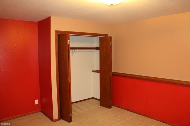 Building Photo - 4 br, 2 bath House - 24515 Thunder Bird Drive