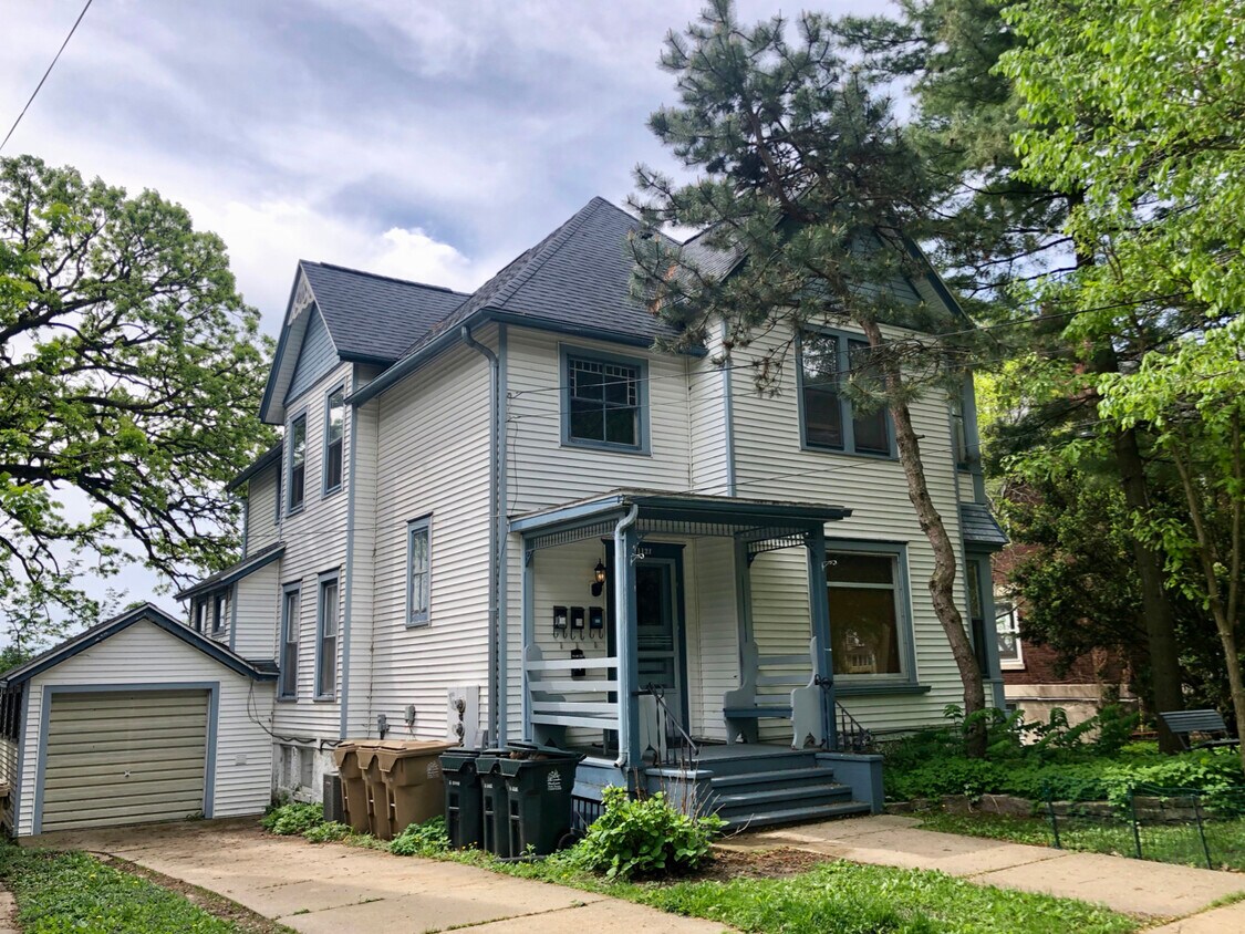 1121 Rutledge St Unit 1, Madison, WI 53703 Apartments in Madison, WI