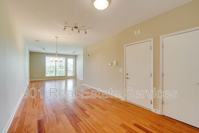 Foto del edificio - 380 Island Dr