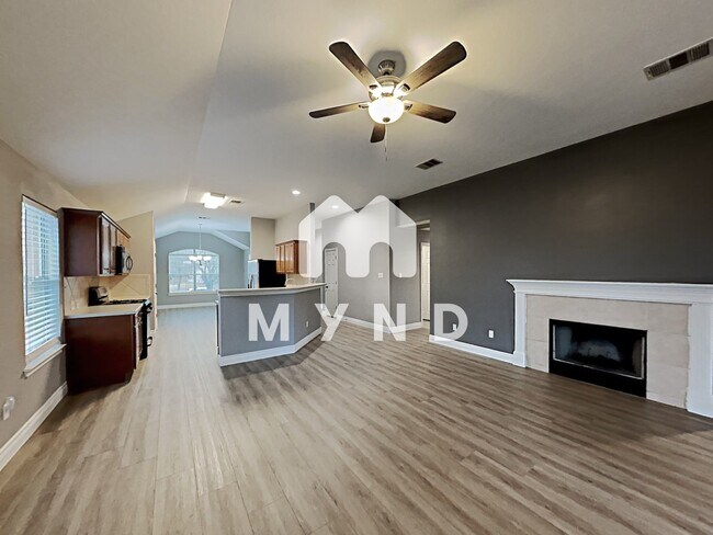 Foto del edificio - 441 Goldenrod St