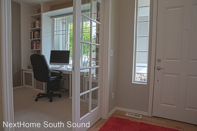 Foto del edificio - 8928 Campus Meadows Loop NE