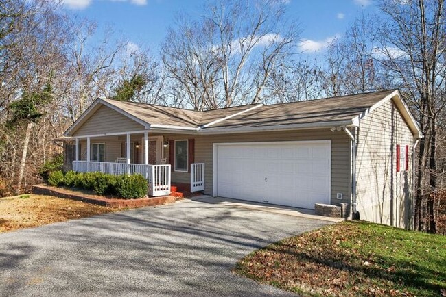 Building Photo - 463 Bronco Trail