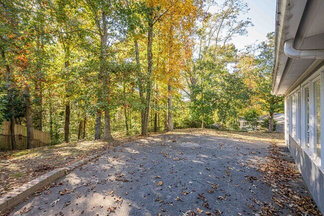 Foto del edificio - 6640 Williamson Dr NE