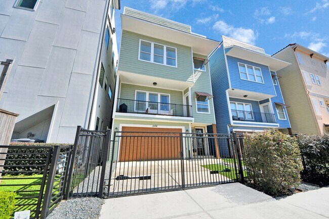 Building Photo - 1506 Colorado St