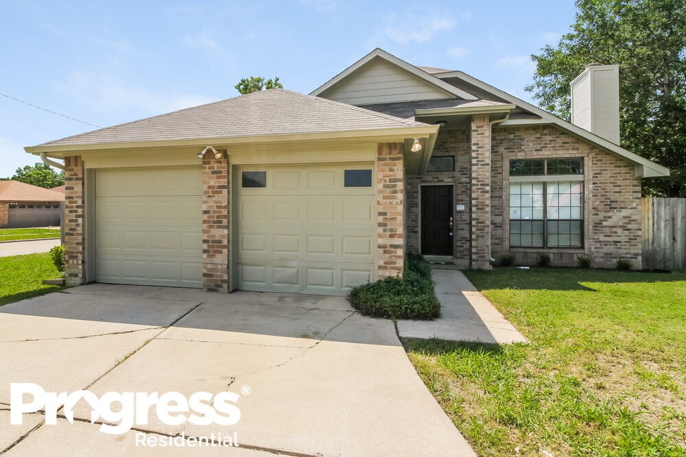 6522 Hyden Dr, Arlington, TX 76001 House for Rent in Arlington, TX