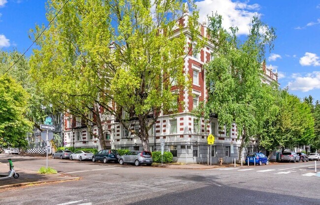 Foto del edificio - 1811 NW Couch St