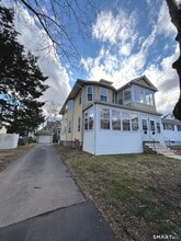 Building Photo - 143 Brown St