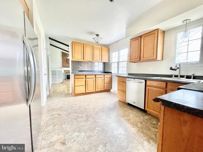 Building Photo - 86 Quail Hollow Dr