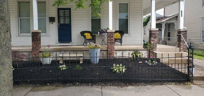 Front Porch Entrance - 131 S 7th St