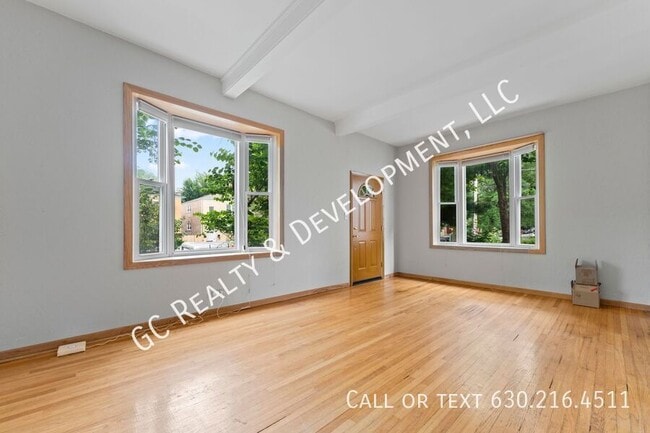 Building Photo - 314 Custer Ave