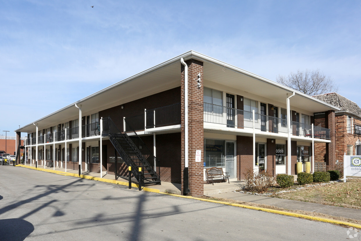 Foto principal - 445 S Ashland Ave