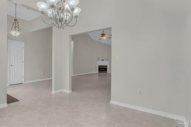 Building Photo - 1490 Chalet Pl