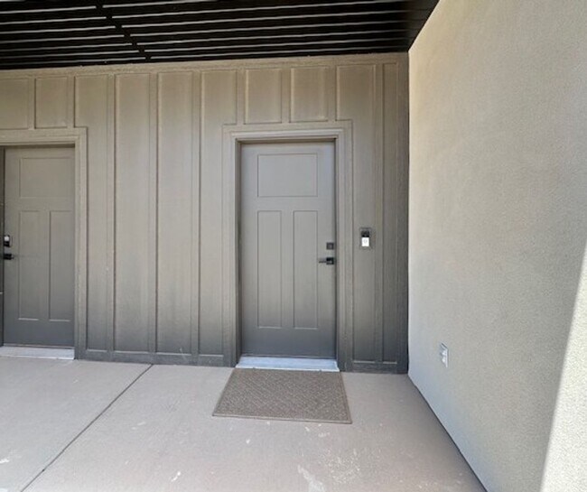 Foto del edificio - 3 bedroom - 2.5 bathroom Townhome in Cross...