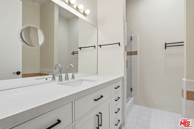 Foto del edificio - 1271 Stoner Ave