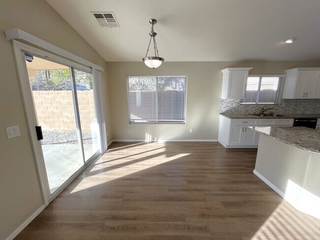 Foto del edificio - 11934 N 154th Ave