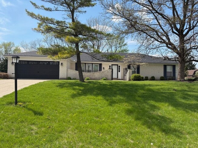 Building Photo - 2087 Granada Dr