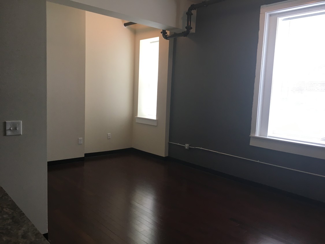 Foto principal - 602 N Queen St