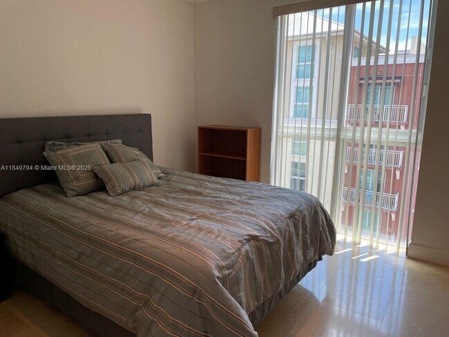 Foto del edificio - 7275 SW 89th St