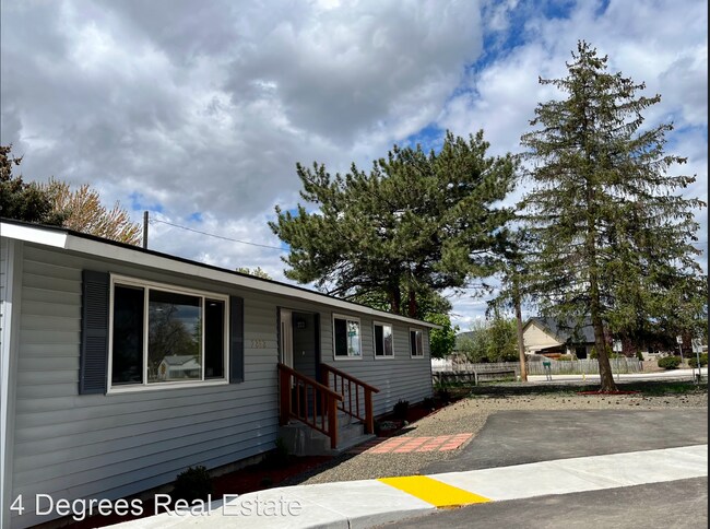 Foto del edificio - 4 br, 2 bath House - 2393 Wildwood St.