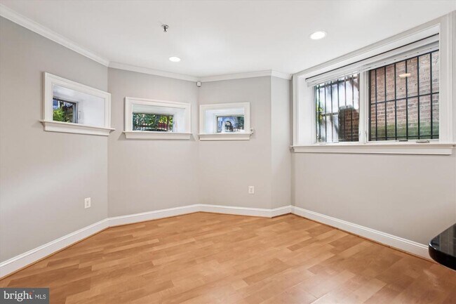 Building Photo - 1740 18th St NW