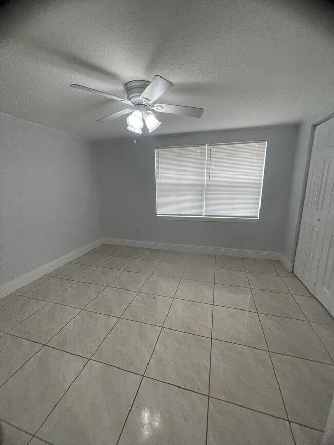 Foto del edificio - 521 Brown Road Apt #521, Lantana, FL 33462...