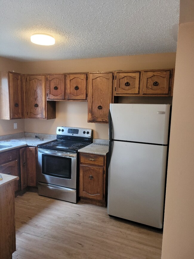 Building Photo - 108 Kinver Ave