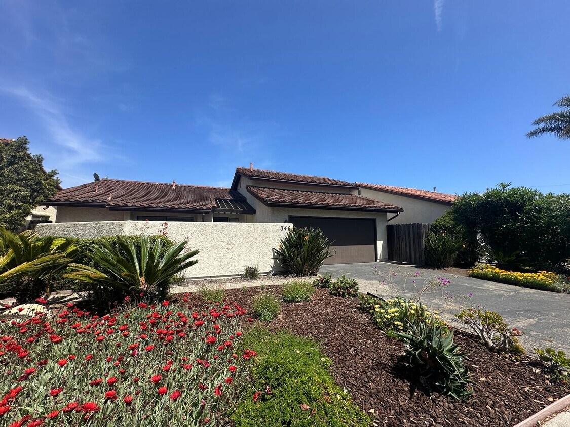 Primary Photo - Spacious 3/2 Mesa Home in Washington Schoo...