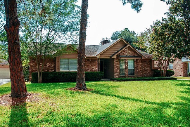 Building Photo - 919 Carlingford Ln