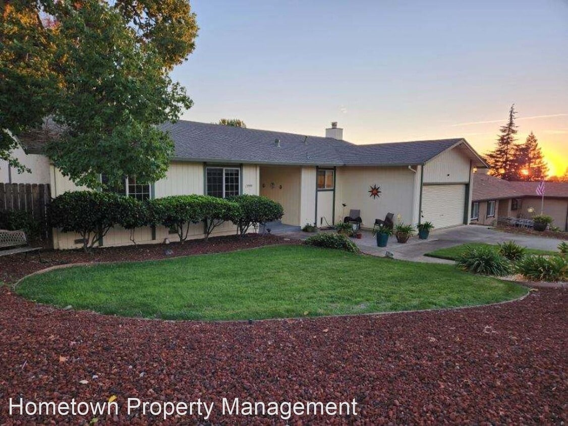 3 br, 2 bath House 2090 Canal St. House Rental in Auburn, CA