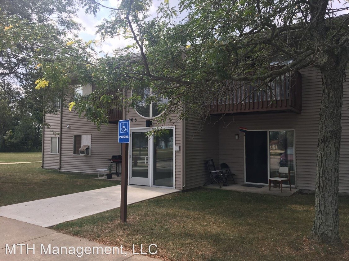 Primary Photo - 1 br, 1 bath Apartment - 204 Southfield St.