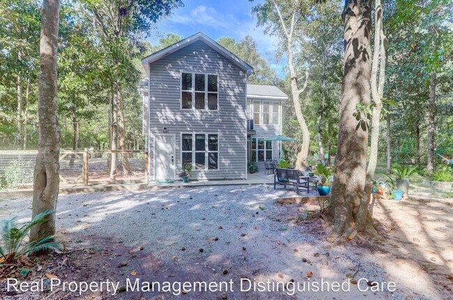 Building Photo - 2 br, 1 bath House - 2961 Hut Rd