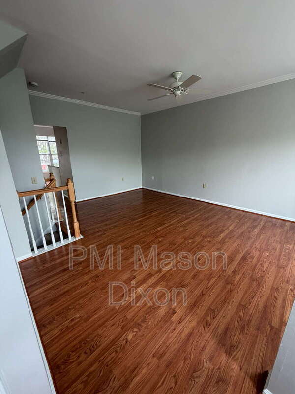 Foto del edificio - 2404 Sandwich Ct