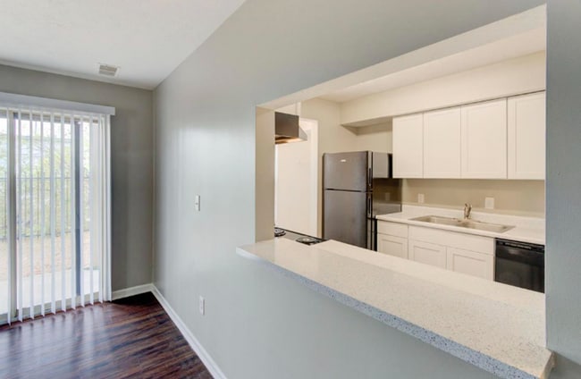 Building Photo - The Reserve at Franklin Glenn