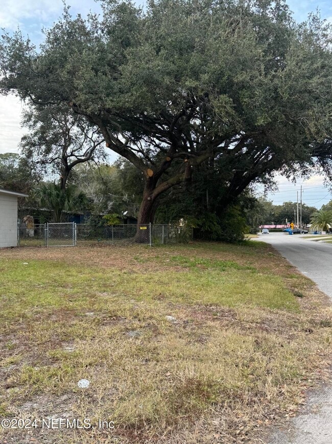 Foto del edificio - 5719 Marlin Ct