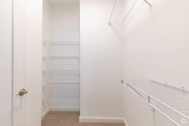 Walk-In Closet - Filmore Place