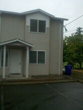 Building Photo - 1971 SE 122nd Ave