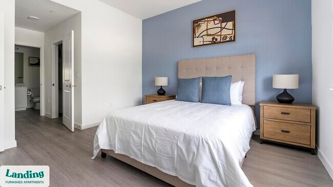 Foto del edificio - 7301 Lake Bank Lp