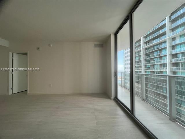 Foto del edificio - 77 SE 5th St