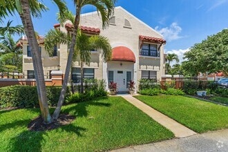 Building Photo - 15 Uno Lago Dr