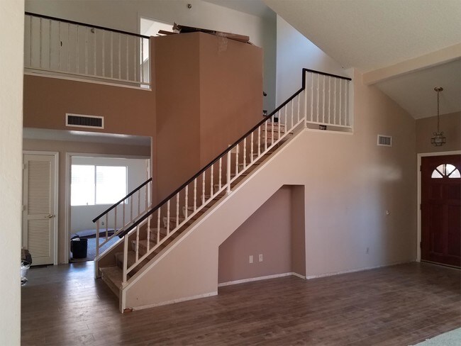 Building Photo - 16014 N 48th Pl