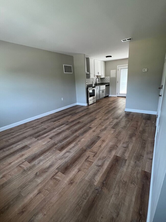 Foto del edificio - 2 Bedroom/1.5 Bath Townhouse Kingsport TN