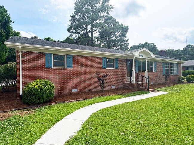 Building Photo - 109 Foxwood Ln