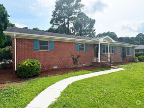 Building Photo - 109 Foxwood Ln