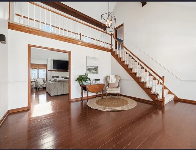 Foto del edificio - Spacious 5-Bedroom/6 Bath Home for Rent in Peters Township